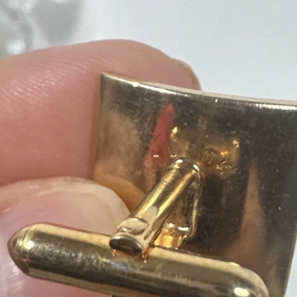 Vintage Swank Men's Cufflinks Gold Tone Filagree Square Stone in Corner
